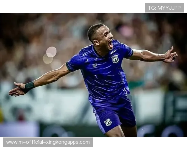 世界级中锋转会接近敲定，多队争抢进入倒计时