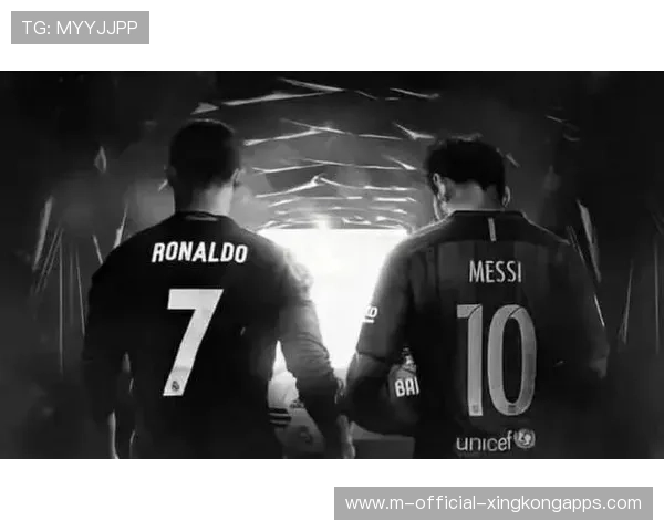 波尔图锁定哈兰德式暴力九号：足球场上的狂野逆袭