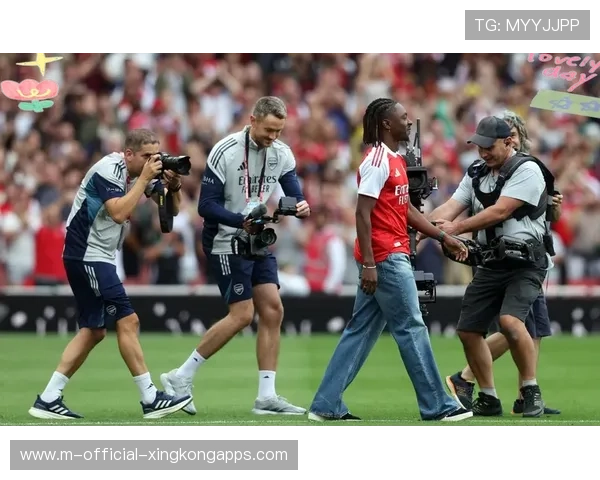 阿森纳青训“出球”技艺揭秘:打造未来足球天才的秘密武器 阿森纳青训“出球”技艺揭秘:打造未来足球天才的秘密武器