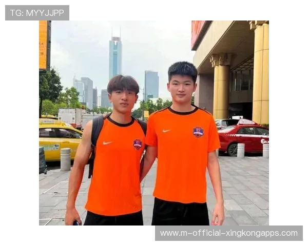 17岁锋线新星崛起，豪门俱乐部争相争抢天才妖锋