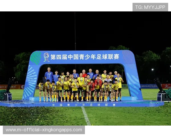 中国足球俱乐部提升青训设施标准，中国足球青训体制