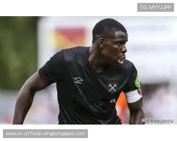 山东泰山祖马连续头球解围,对手传中全部无功而返 山东泰山祖马连续头球解围,对手传中全部无功而返